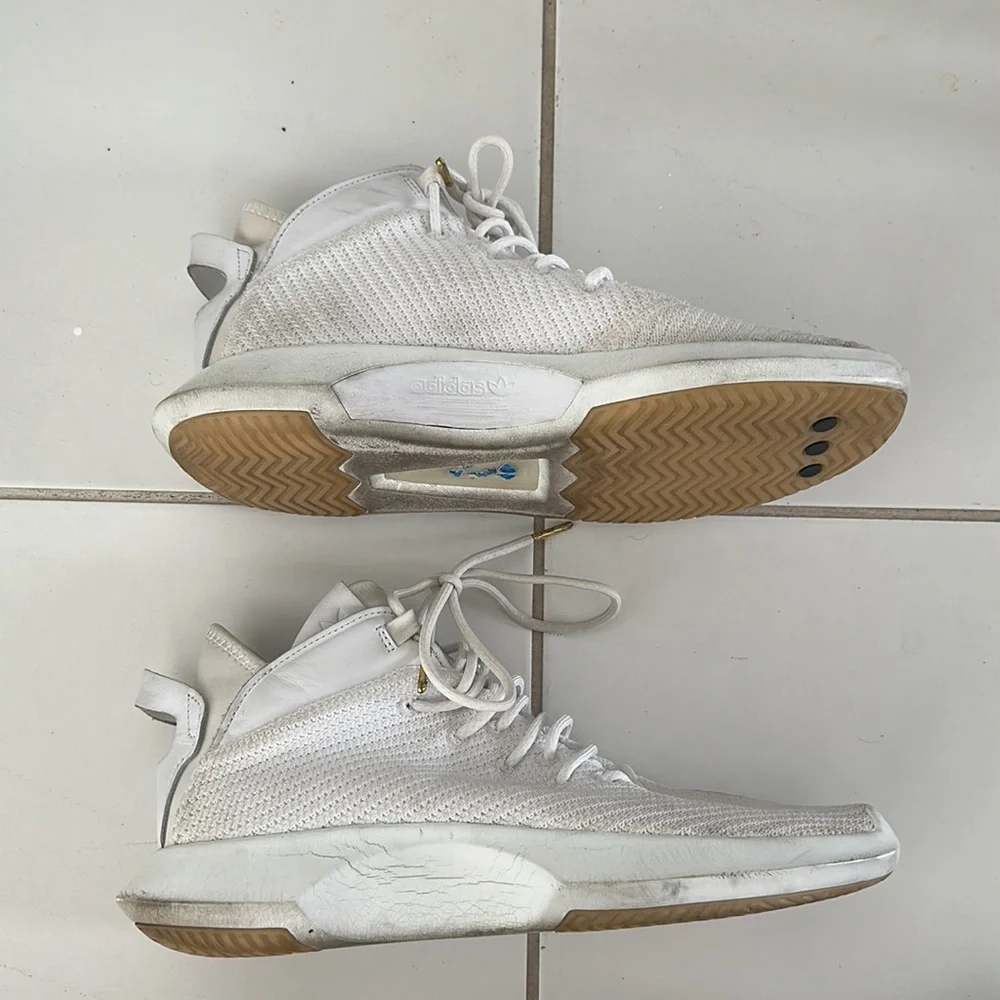 Adidas men’s size 10.5 White CG4819 Running Basketball Gym Workout Sneakers - Picture 4 of 8
